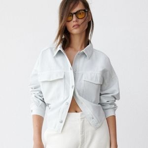 💎2/$20 ZARA LIGHT ACID WASH JEAN JACKET